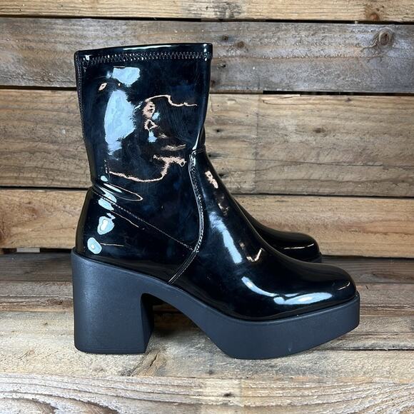 Aldo Women's Upstep Bootie - Black Patent - 10 - New without box - Picture 3 of 9